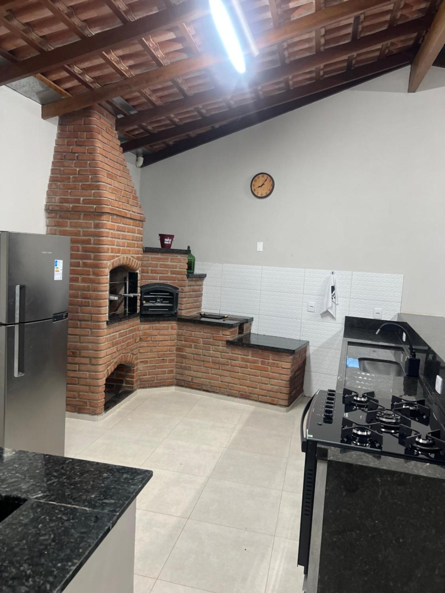 Chacara Proximo Ao Centro, Otima Localizacao Piscina Climatizada Holiday home