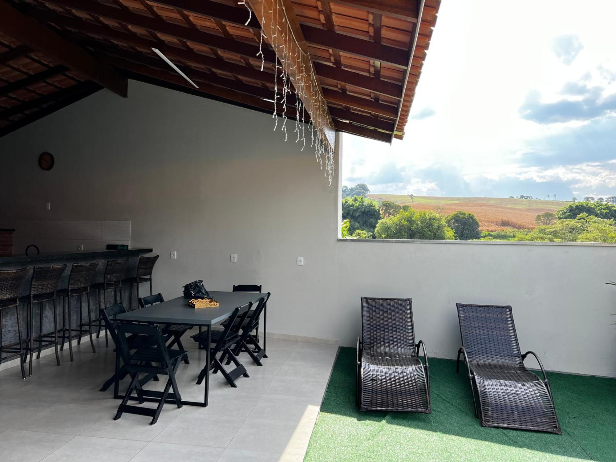 Chacara Proximo Ao Centro, Otima Localizacao Piscina Climatizada *