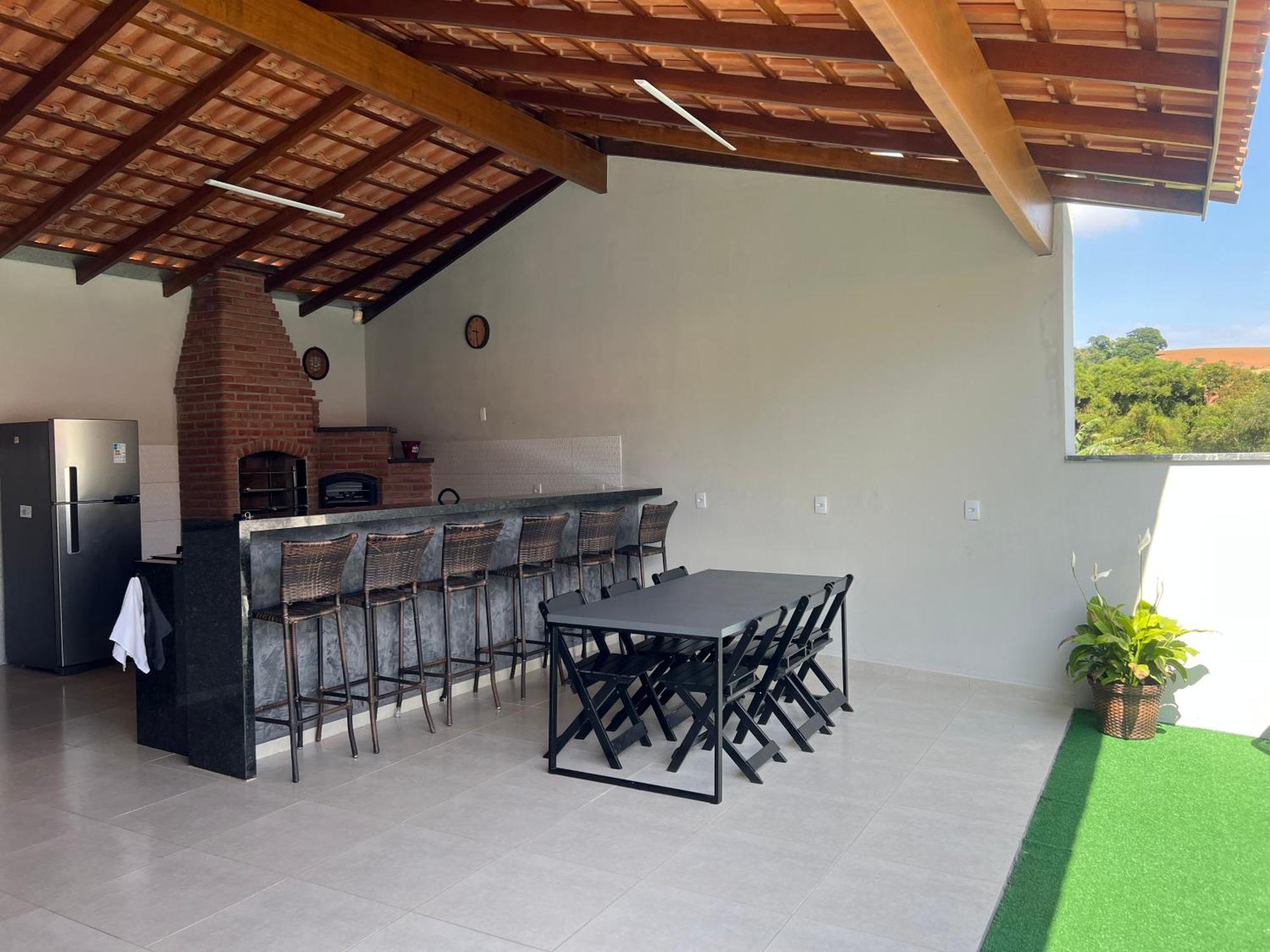 Chacara Proximo Ao Centro, Otima Localizacao Piscina Climatizada *